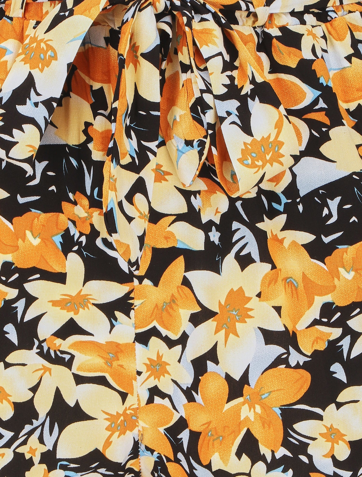 Short fluide imprimé fleuri et ceinturé - Noir - 4