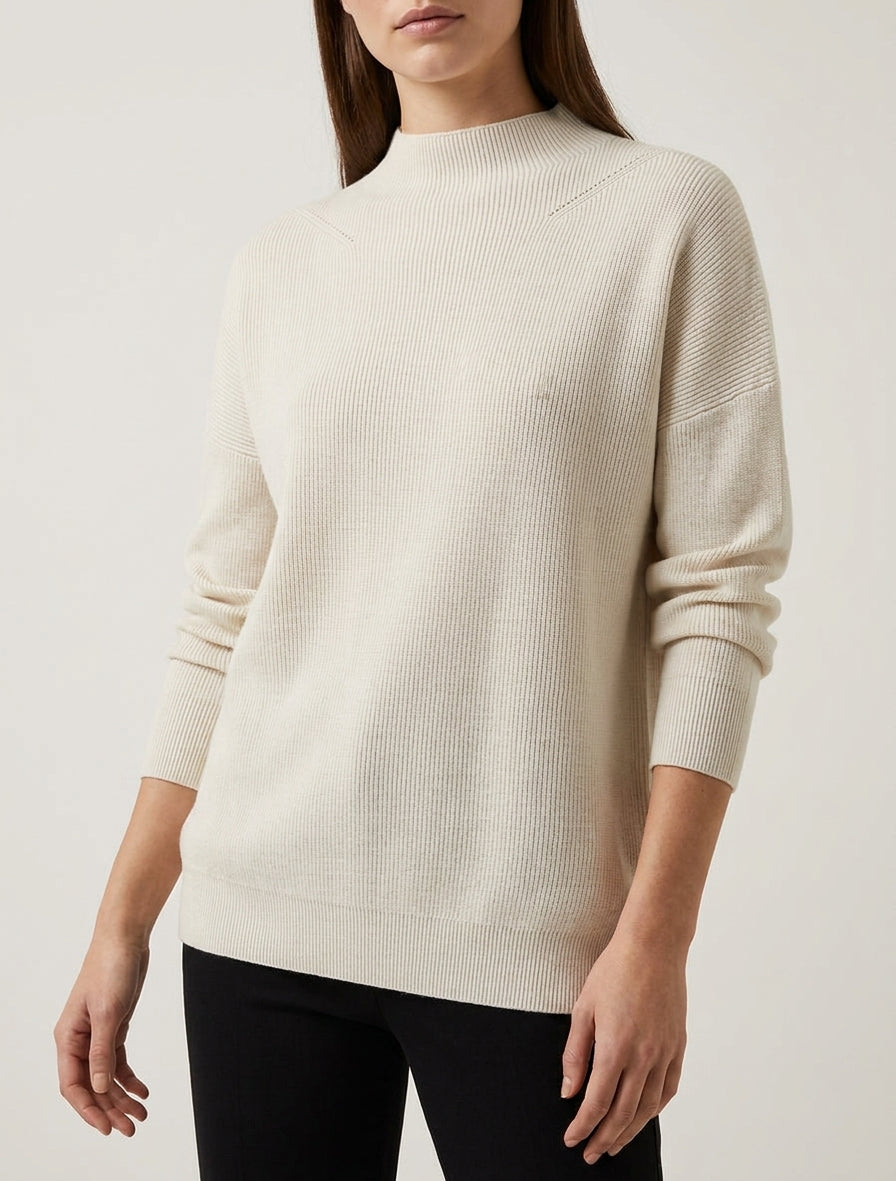Klassieke rechte trui met opstaande kraag - Beige