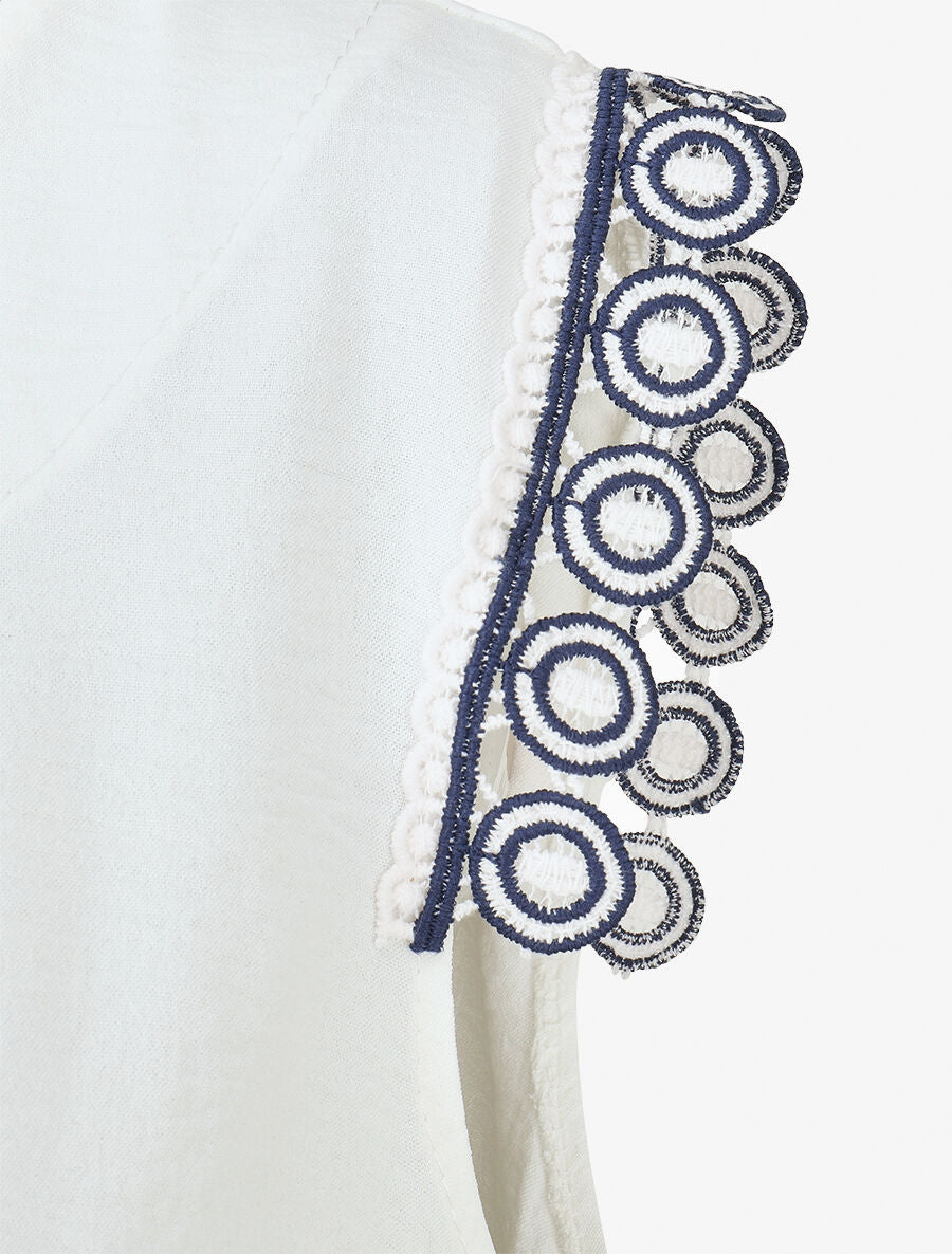 Top uni à détail broderies - Blanc - 3