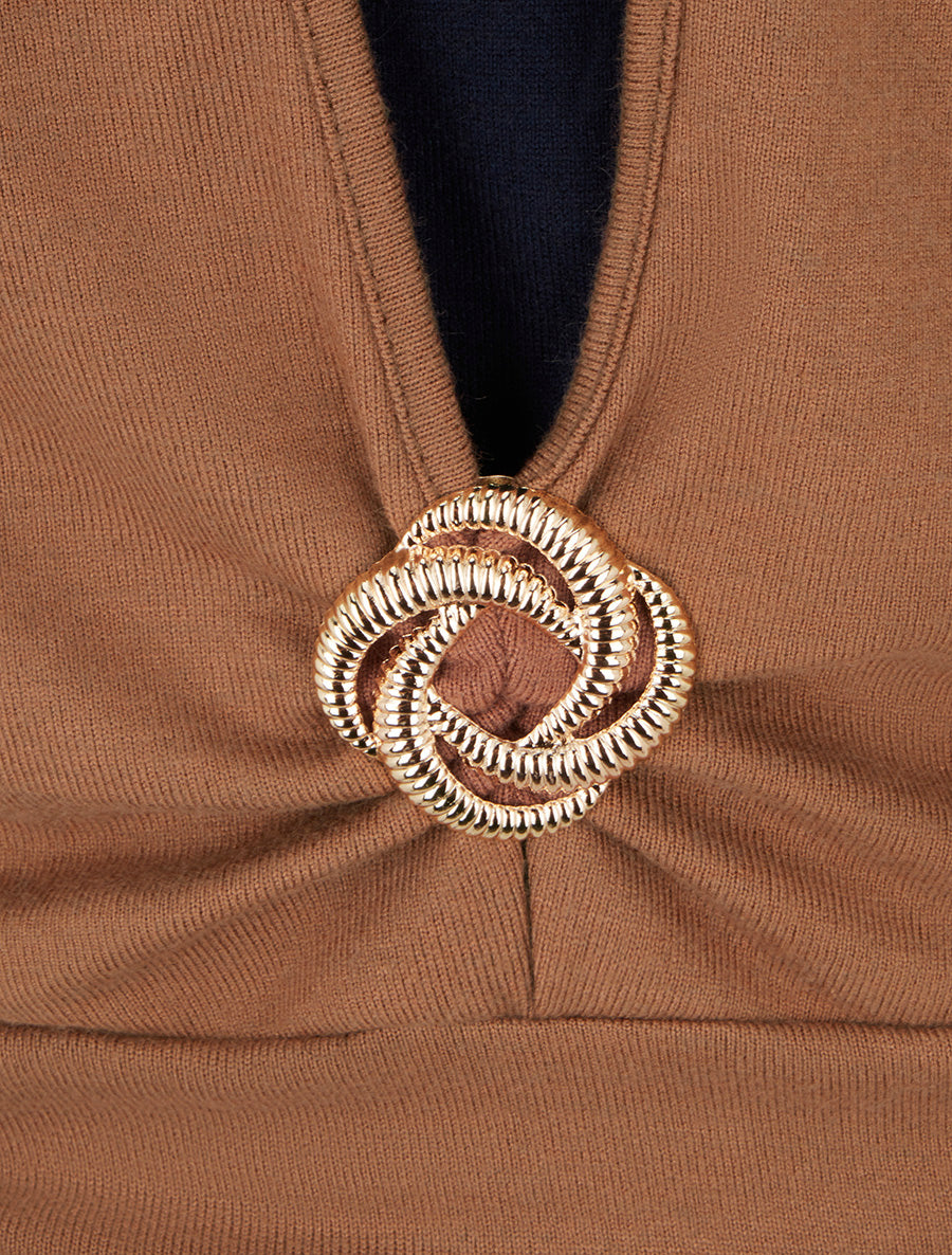 Pull à bords froncés et boucle décorative - Camel - 3