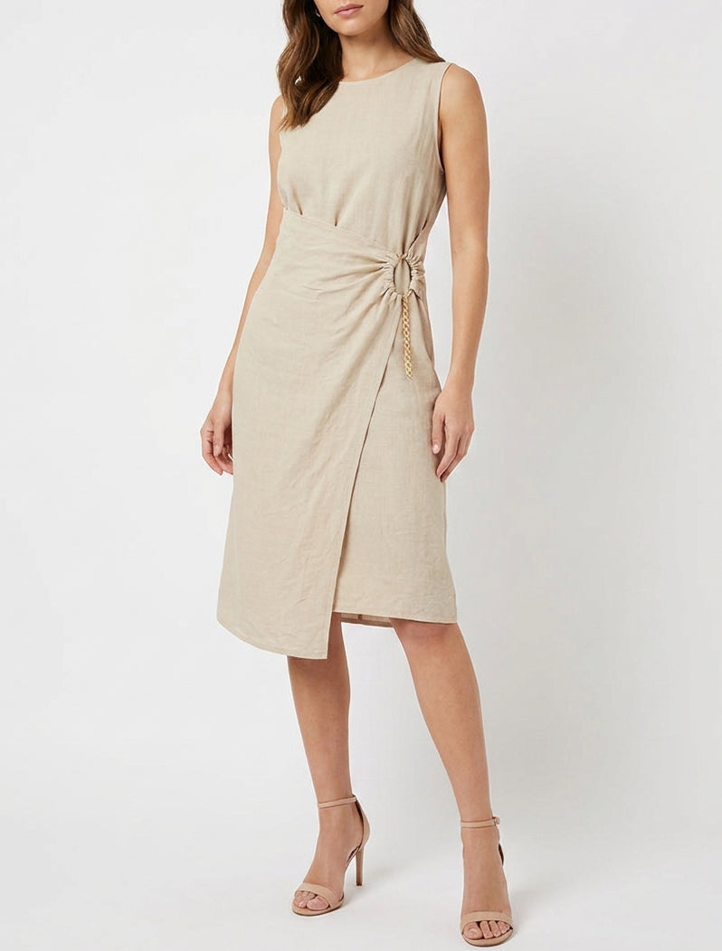 Effen lange jurk met kettinkje - Beige