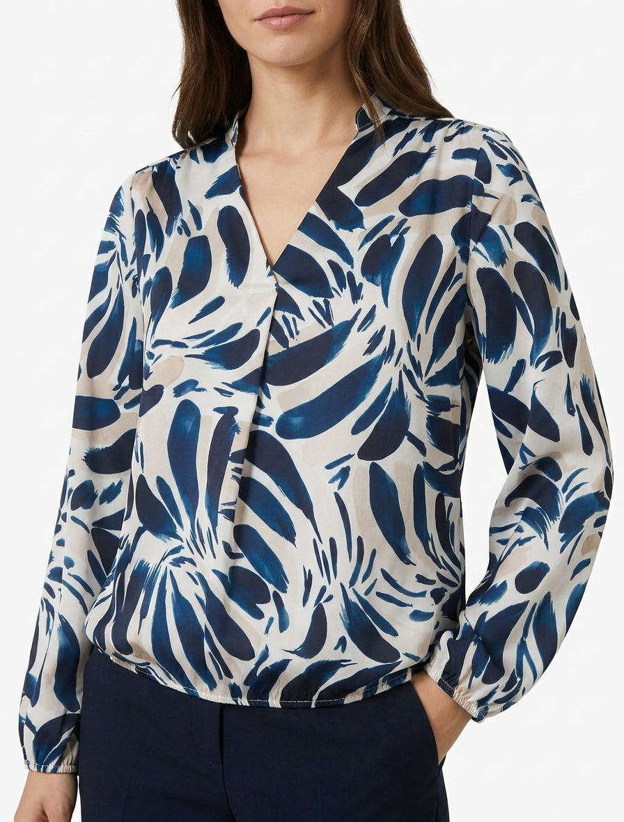 Satijnen top met abstracte print - Marine