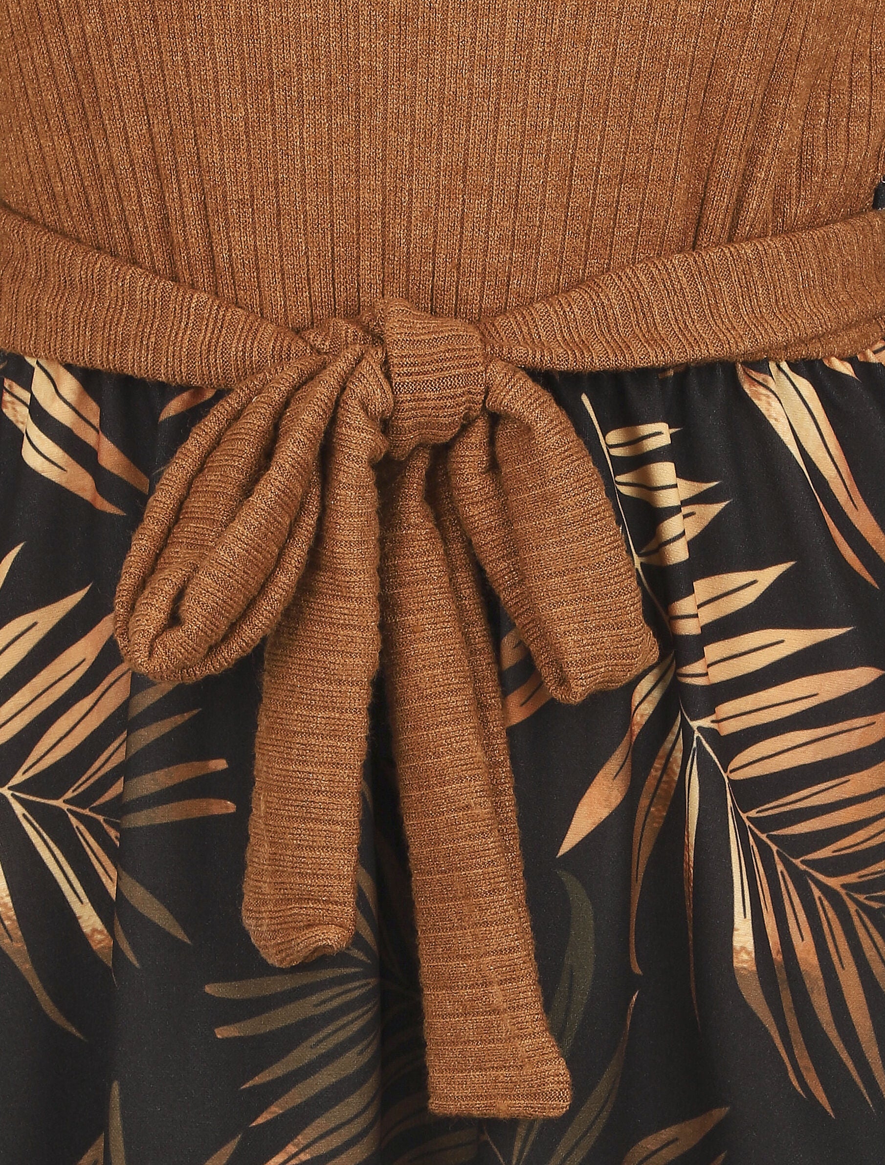 Robe mi-longue évasée imprimé feuilles - Camel - 3