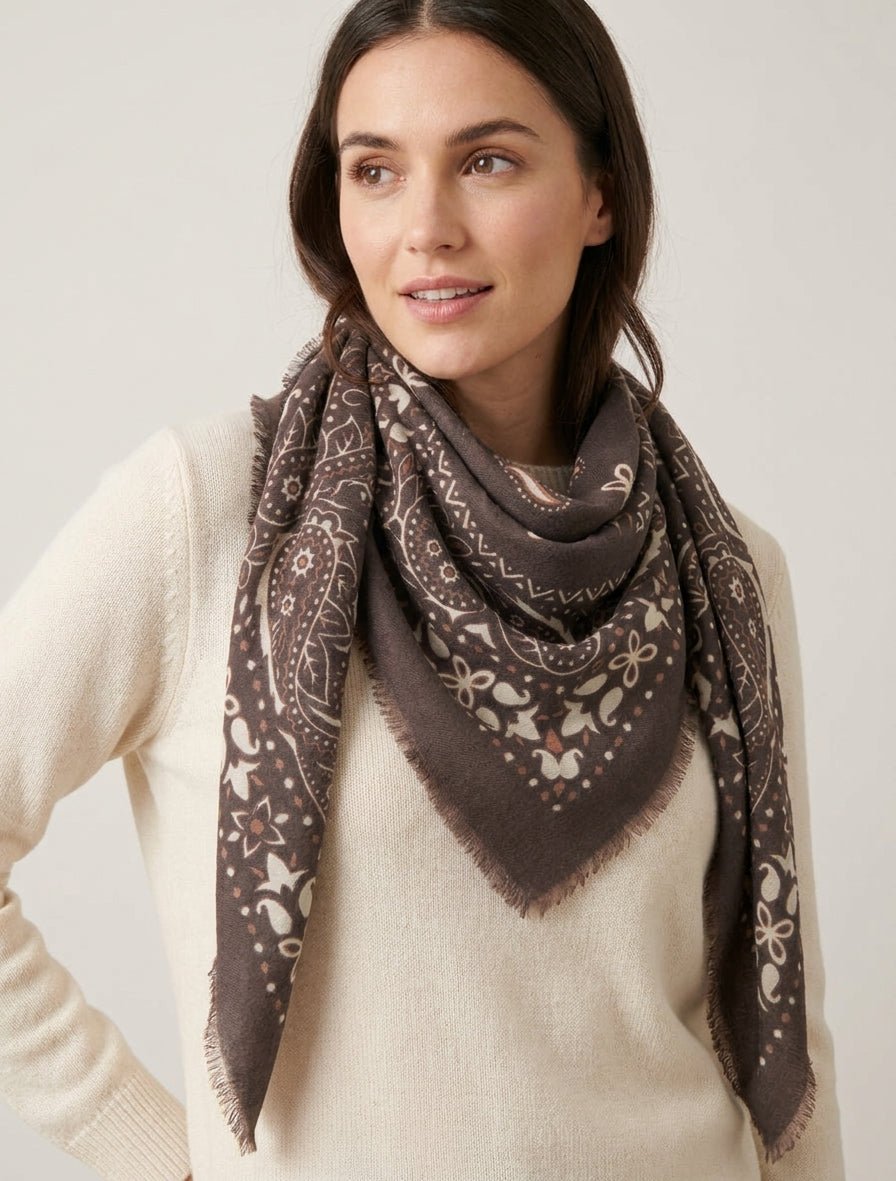 Paisley sjaal met rafelige randen - Bruin