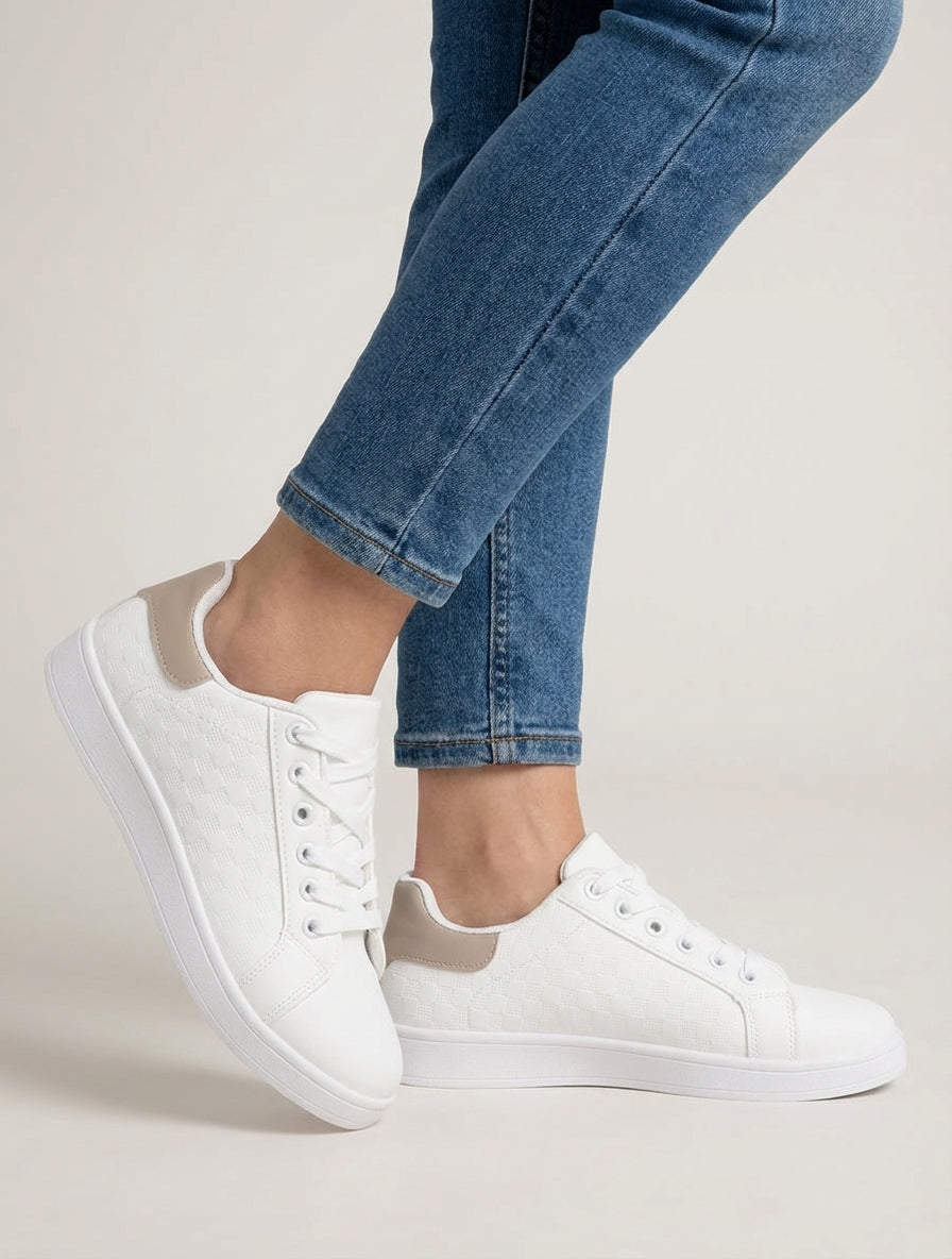 Schoenen van imitatieleer met ruitjesmotief - Mol