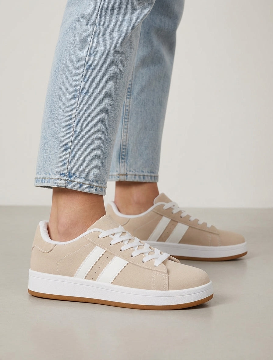 Sneakers in nubucklook met contrasterende banden - Beige