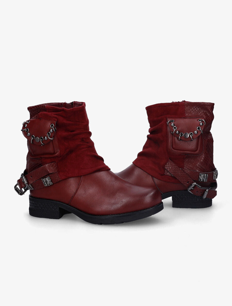Bottines à pochette cloutée et sangles - Bordeaux - 1