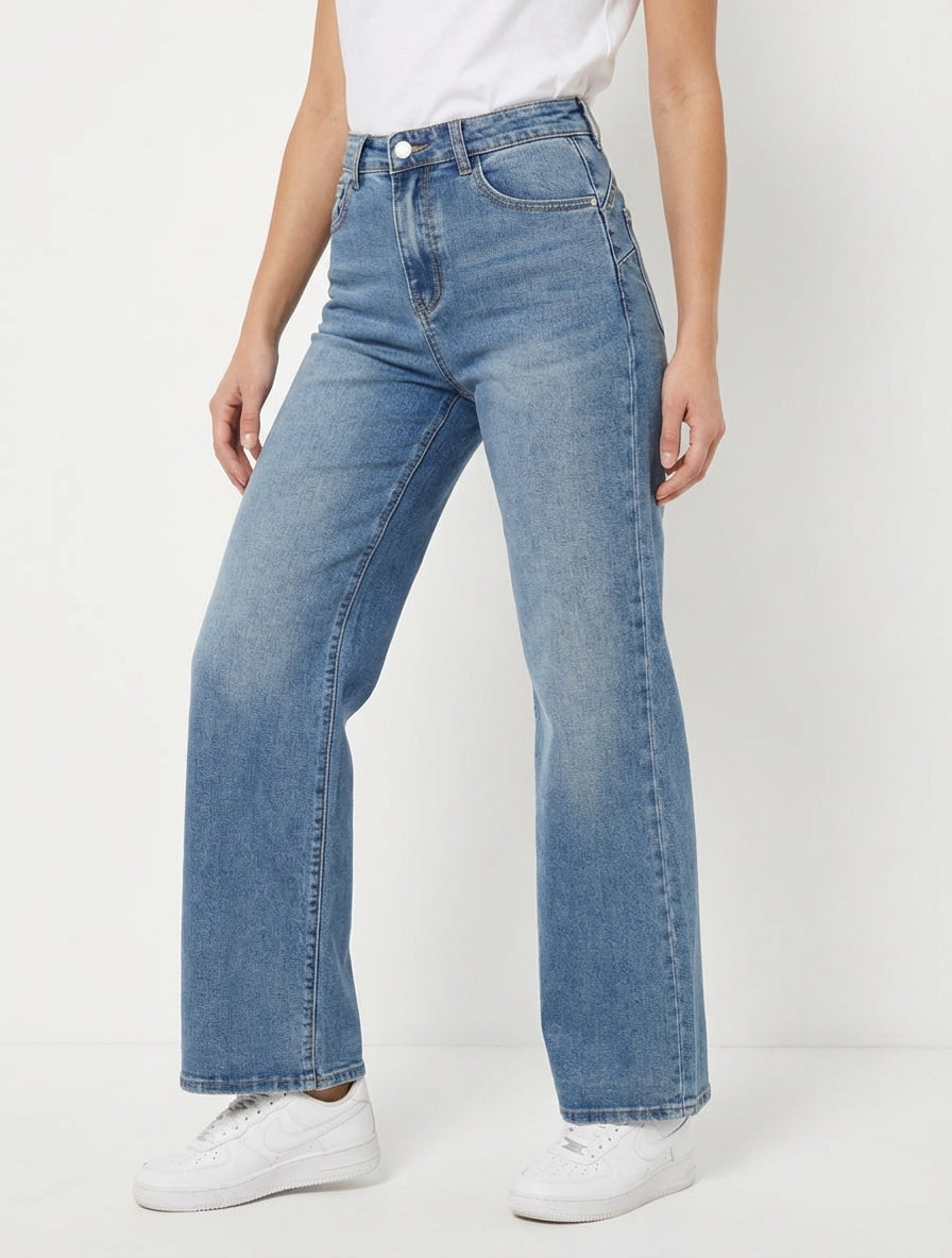 Jean met een verwassen look en een wijde fit. - Blauw