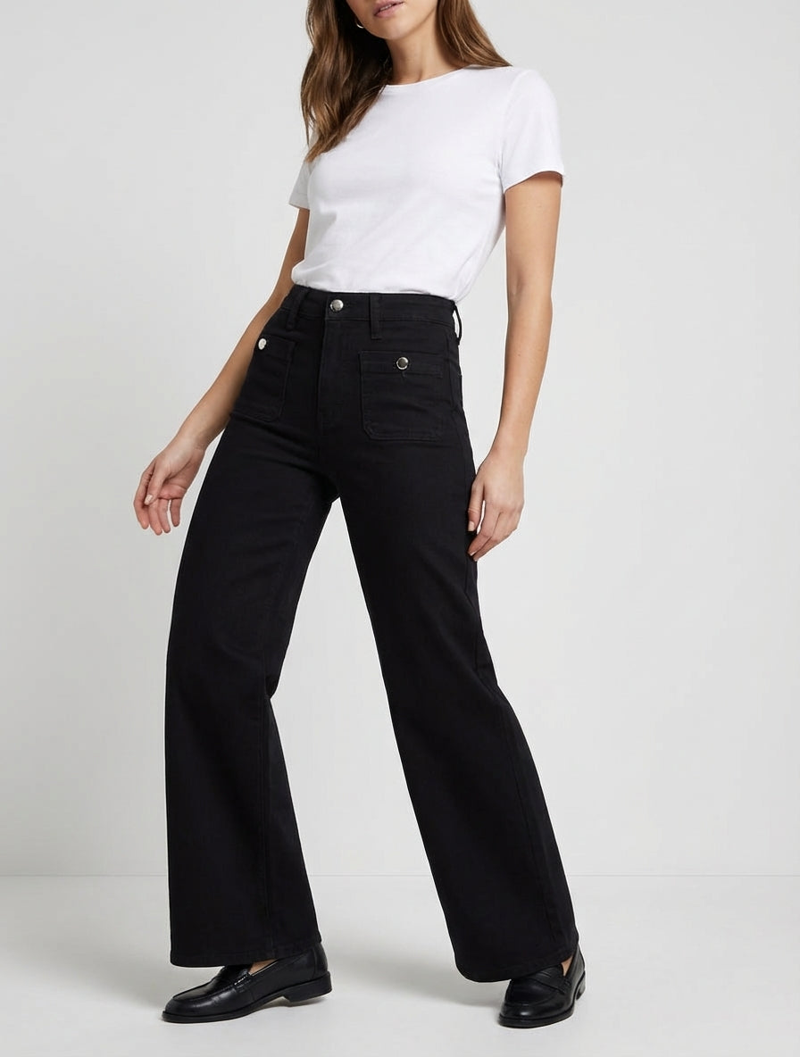 Jeans met opgestikte zakken en knopen, push-up model - Zwart