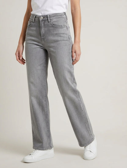 Jean met rechte pijpen en wijde pasvorm. - Grijs