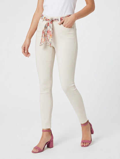 Skinny jeans met bedrukt riempje - Lichtbeige