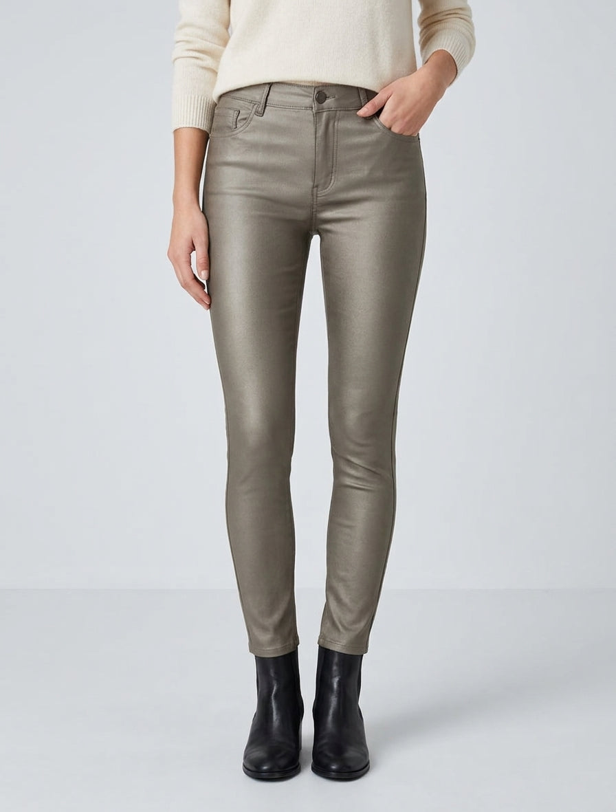 Slim fit broek in gecoat imitatieleer - Donker goud