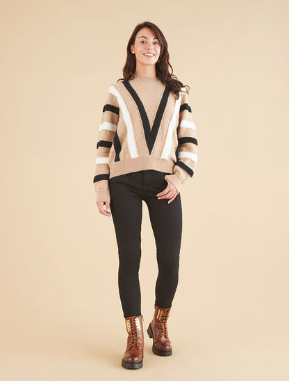 Pull ample motif en V - Beige - 4
