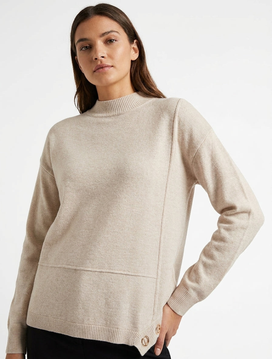 Effen trui met oogjes inzetstuk - Beige