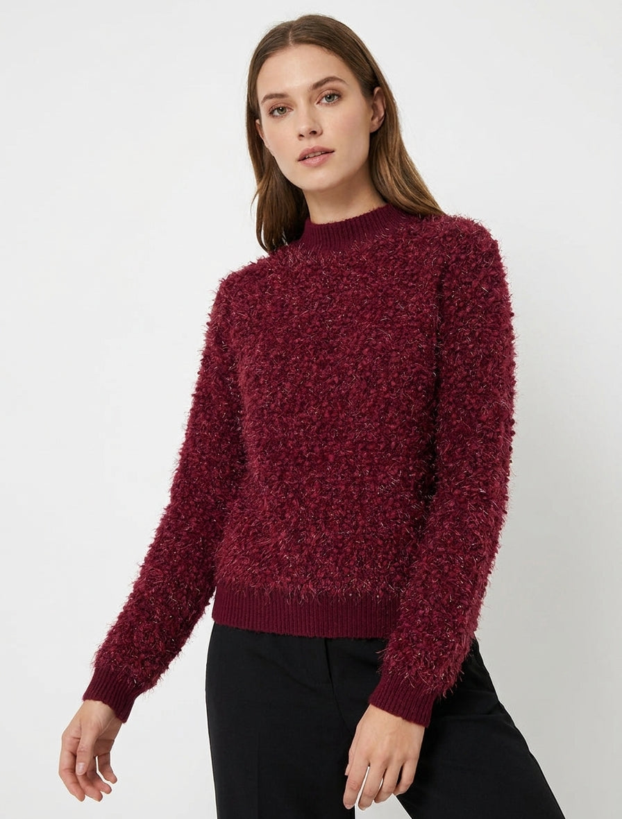 Rechte trui van iriserend pluizig breiwerk - Wijnrood