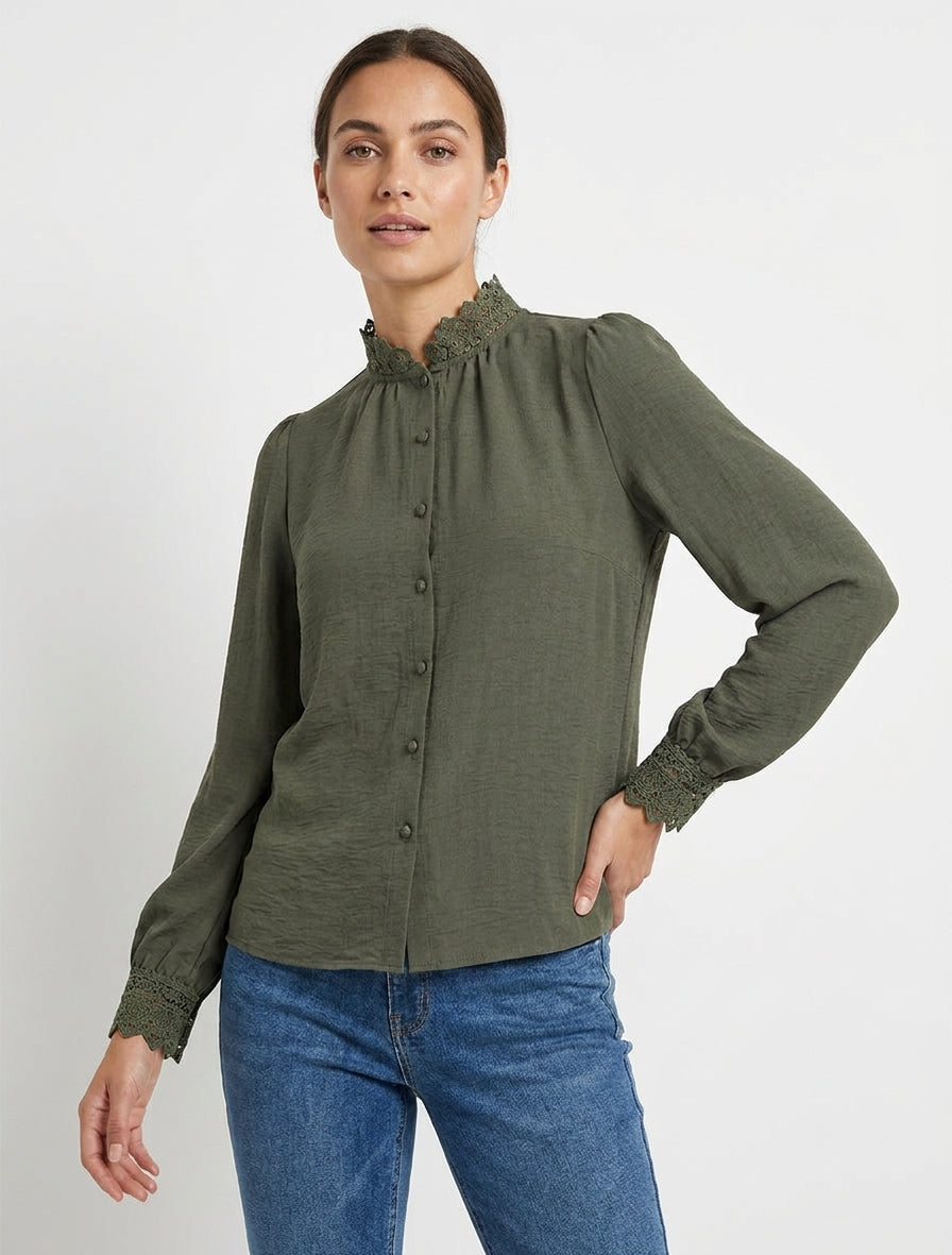 Vloeiende blouse met maokraag van kant - Kaki