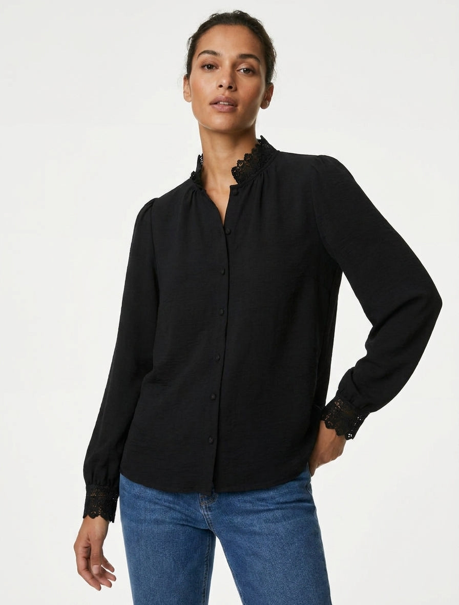 Vloeiende blouse met maokraag van kant - Zwart
