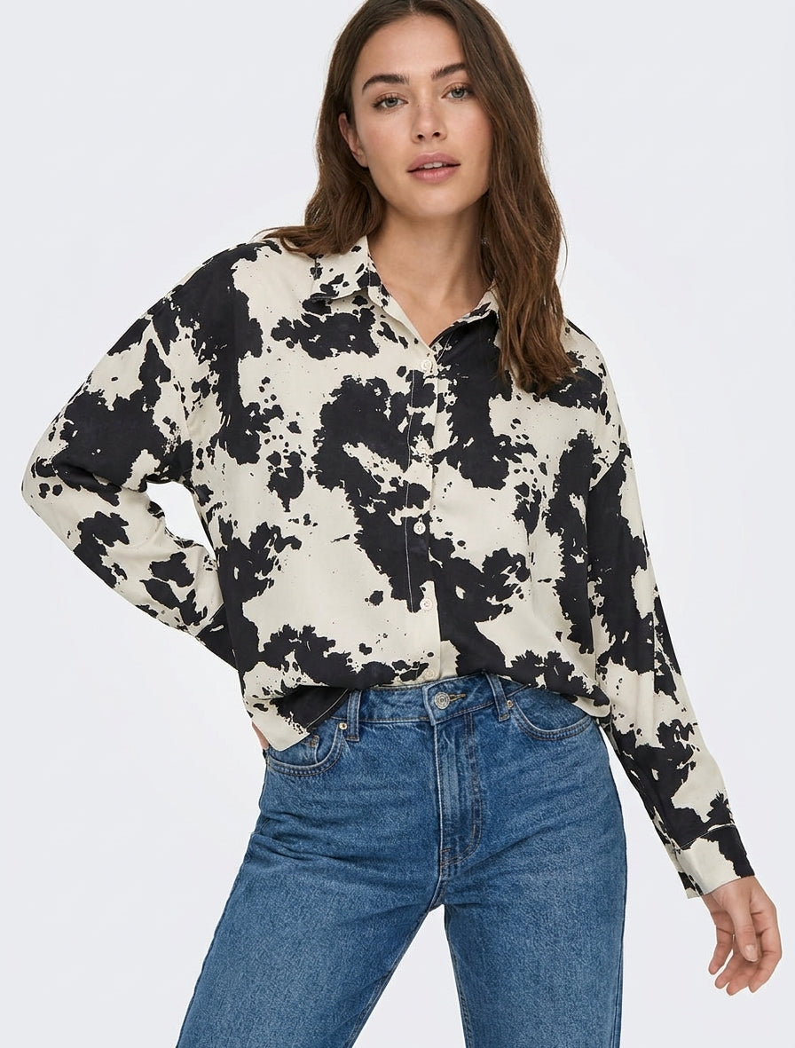 Satijnen blouse met koeienprint - Zwart