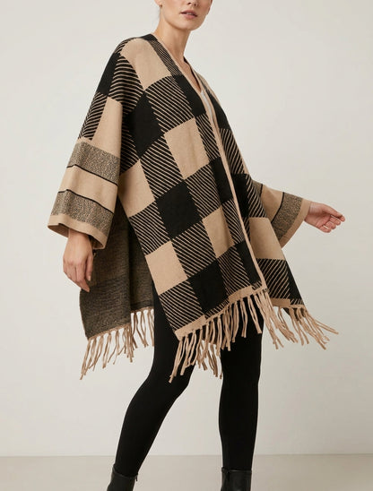 Grafische print poncho met franjes - Beige
