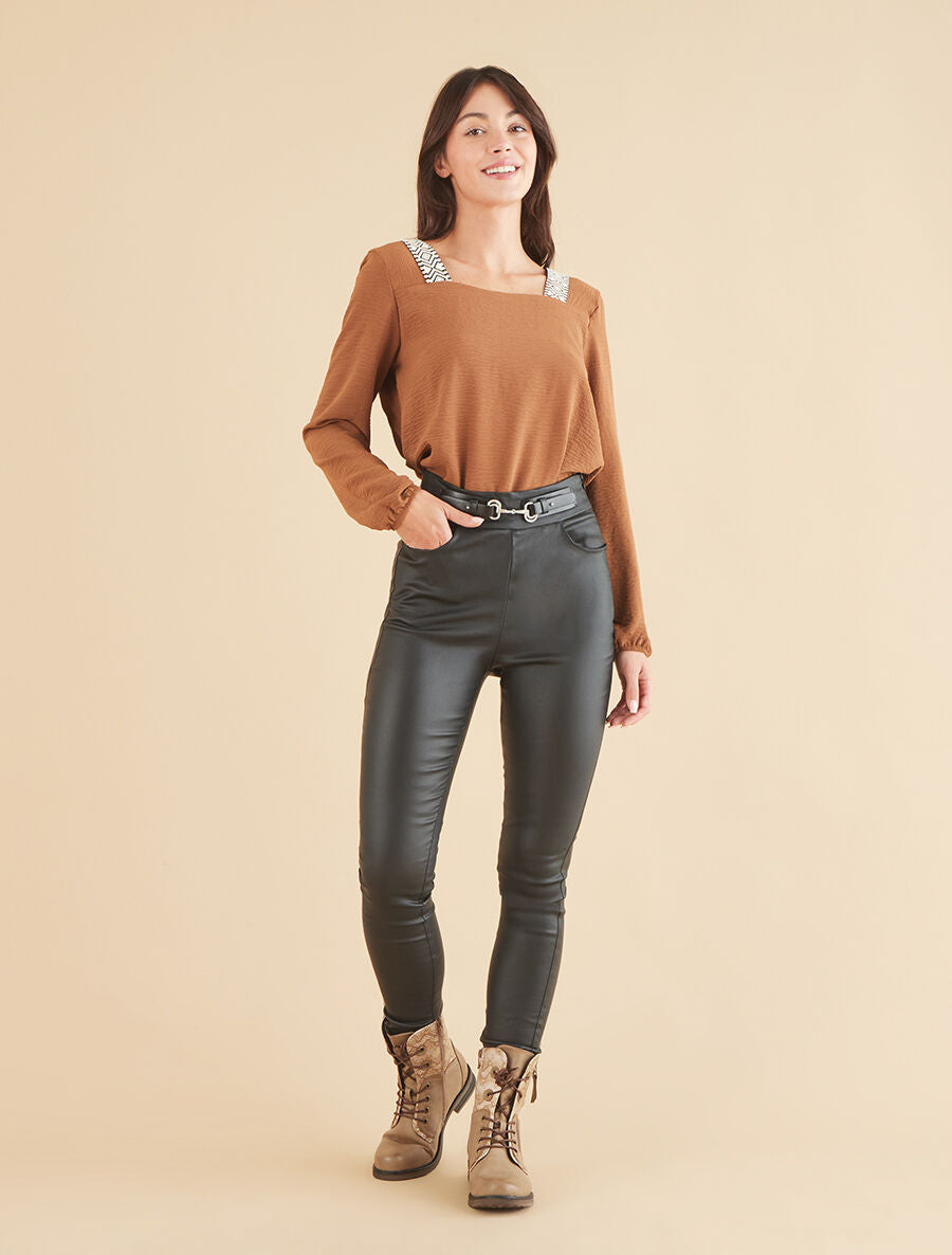 Pantalon uni en simili à détail bijou - Noir - 4