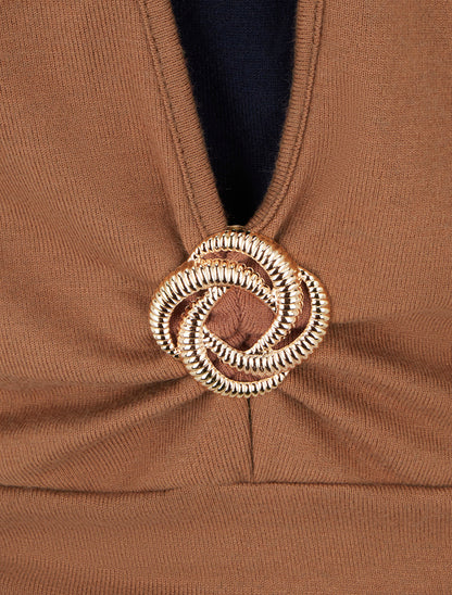 Pull à bords froncés et boucle décorative - Camel - 3