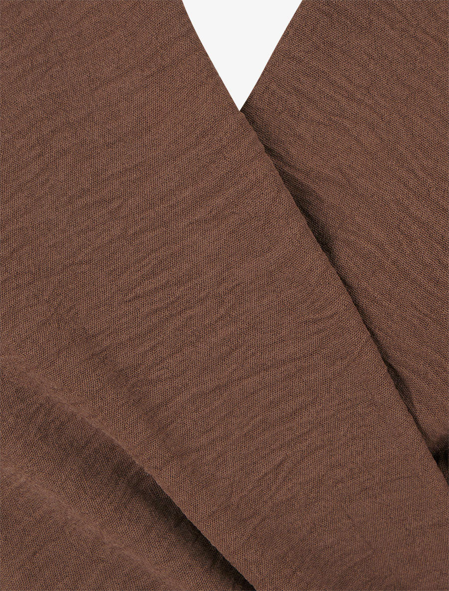 Effen overslagblouse met cache-coeur kraag. - Bruin