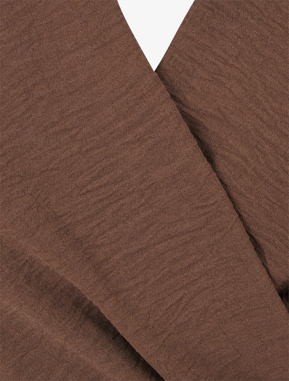 Effen overslagblouse met cache-coeur kraag. - Bruin