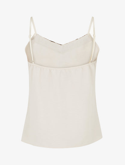 Caraco à col V brodé - Beige - 2