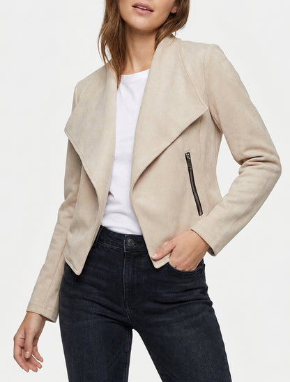Suède jasje met decoratieve ritszakken - Beige