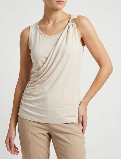 Mouwloze top met drapeereffect en sierlijke bandjes. - Beige