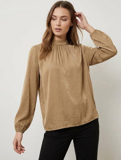 Satijnen blouse met elastische boorden - Kameel
