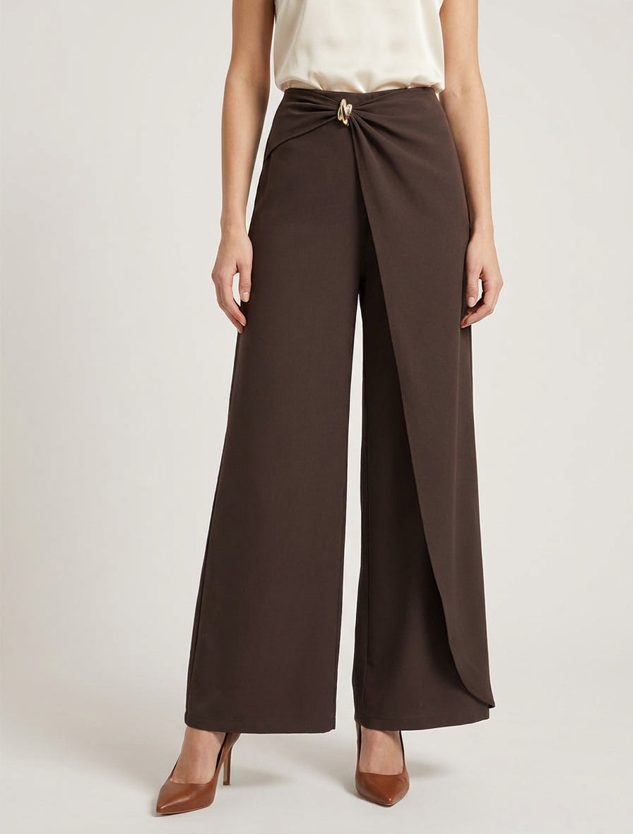 Wijde broek met pand en metalen sieraad - Bruin