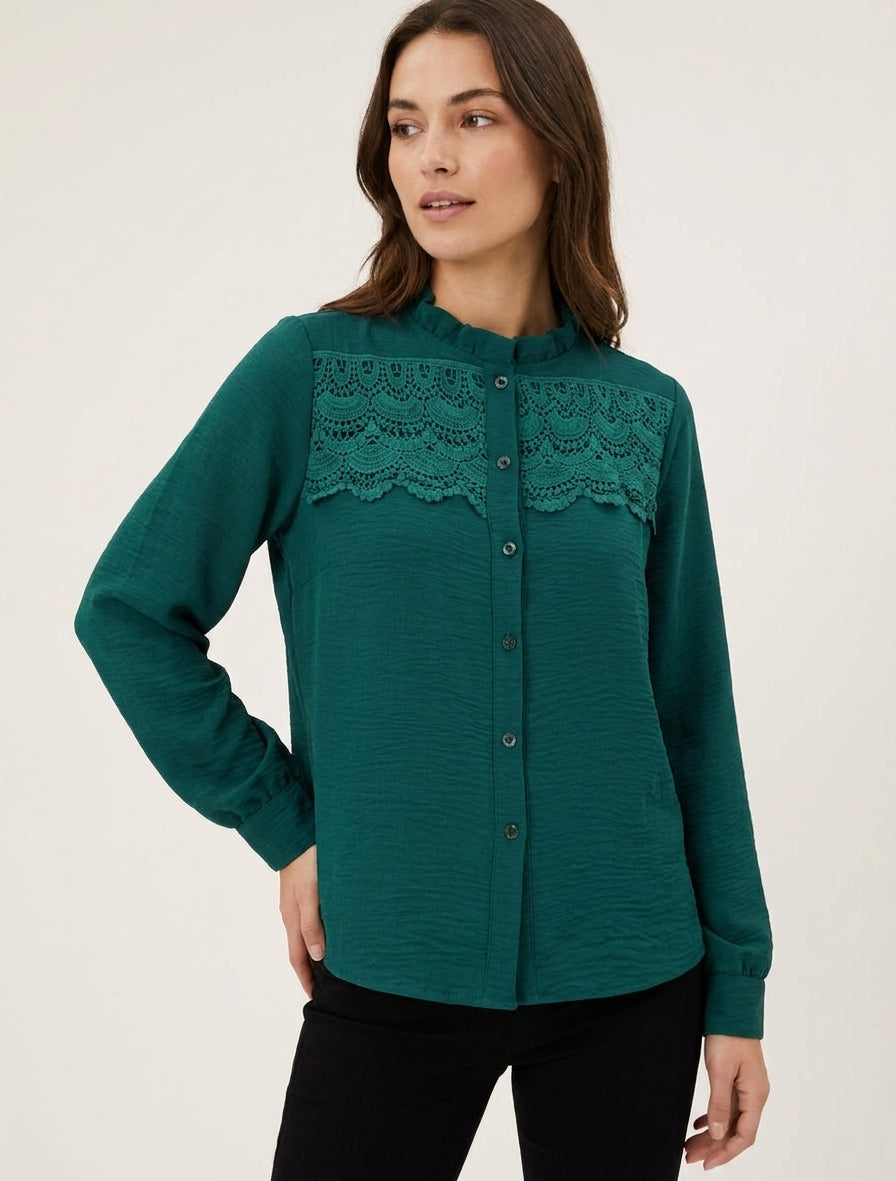 Blouse met opstaande kraag met ruches en kant. - Donkergroen