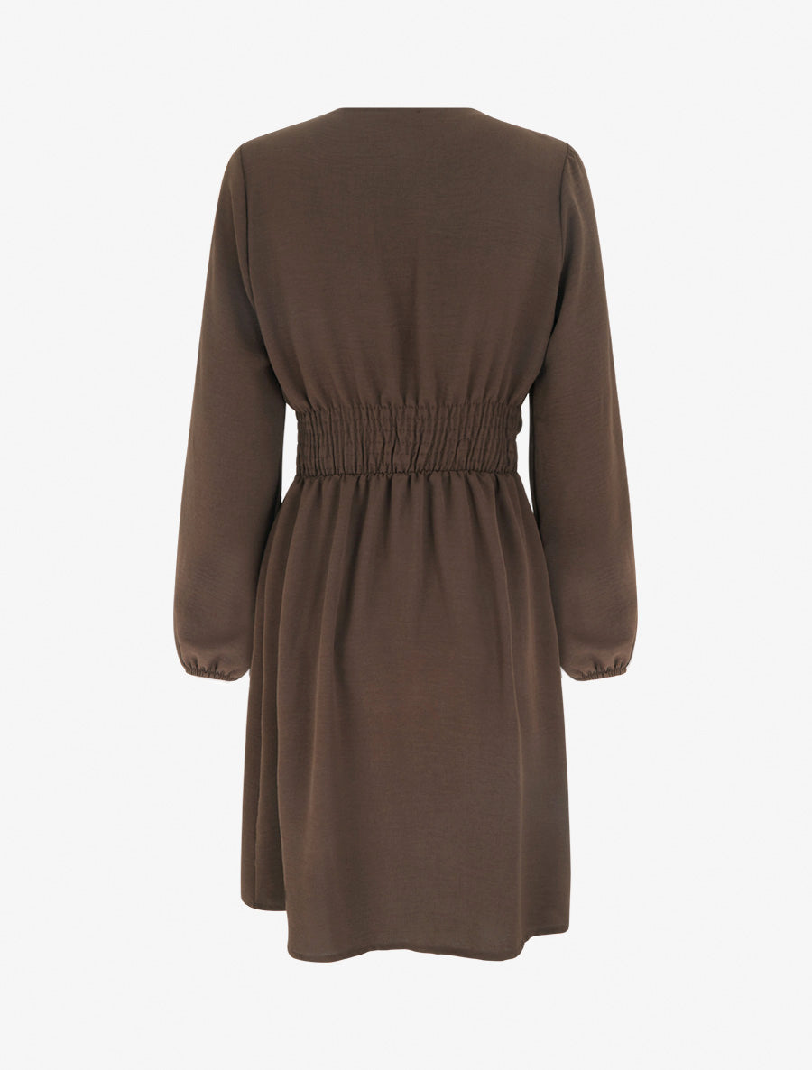 Robe à col cache-coeur et bijou martelé - Marron - 2