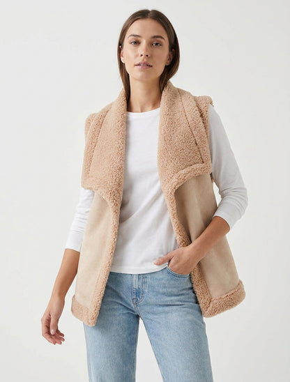 Mouwloos jack met schapeneffect - Beige