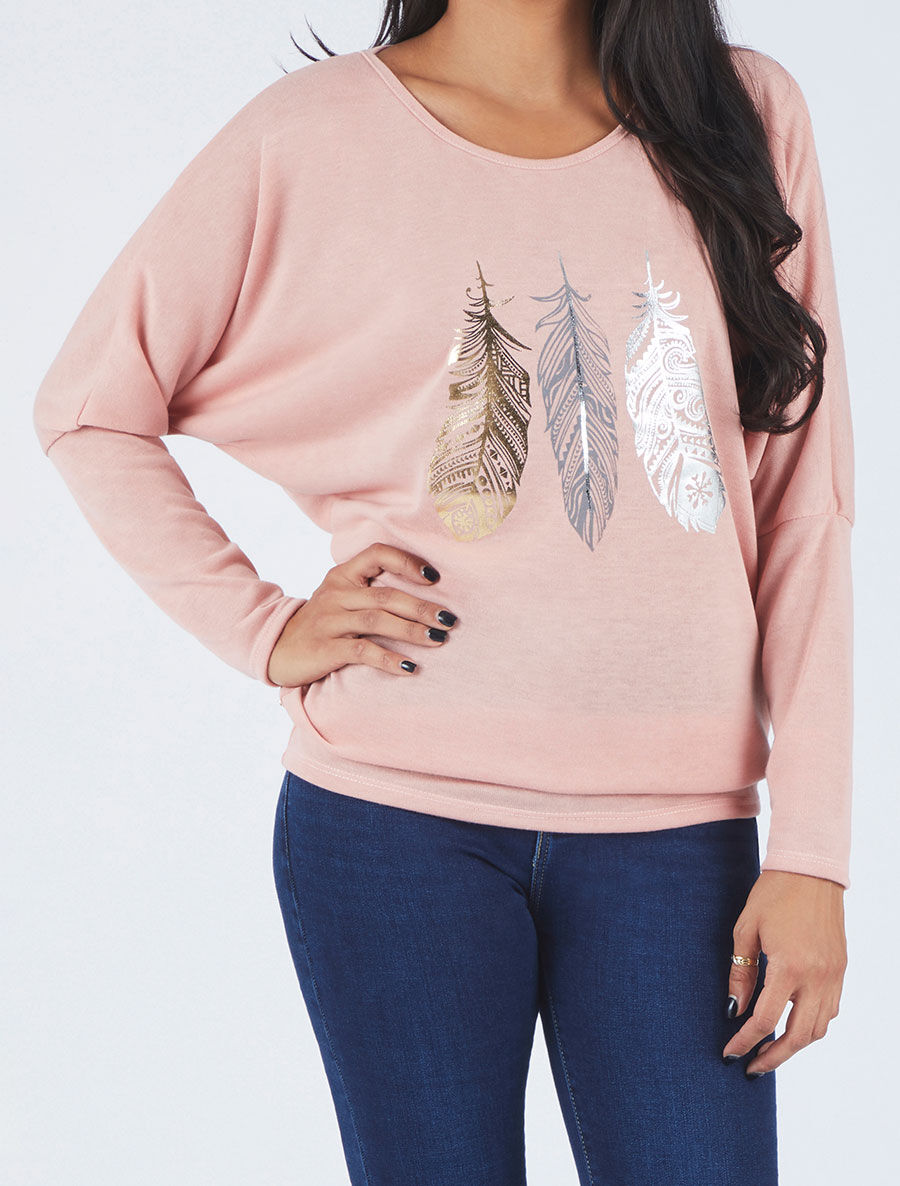 Pull ample à motif plumes irisées - Rose - 4