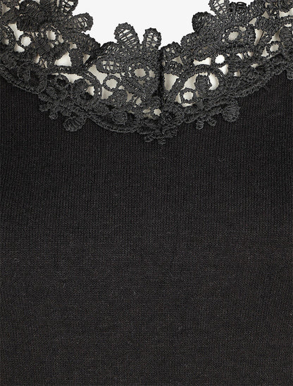 Pull fin droit col bateau en crochet - Noir - 3