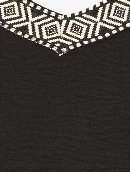 Débardeur droit col V motif ethnique - Noir - 3