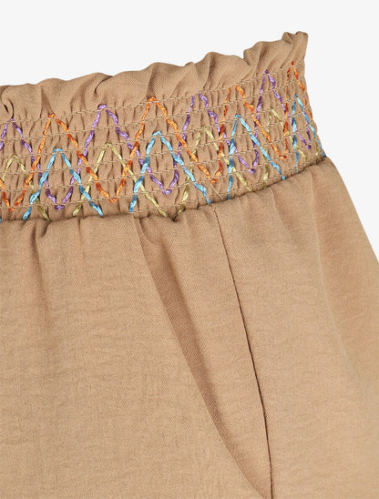 Short élastiqué uni à revers - Camel - 3