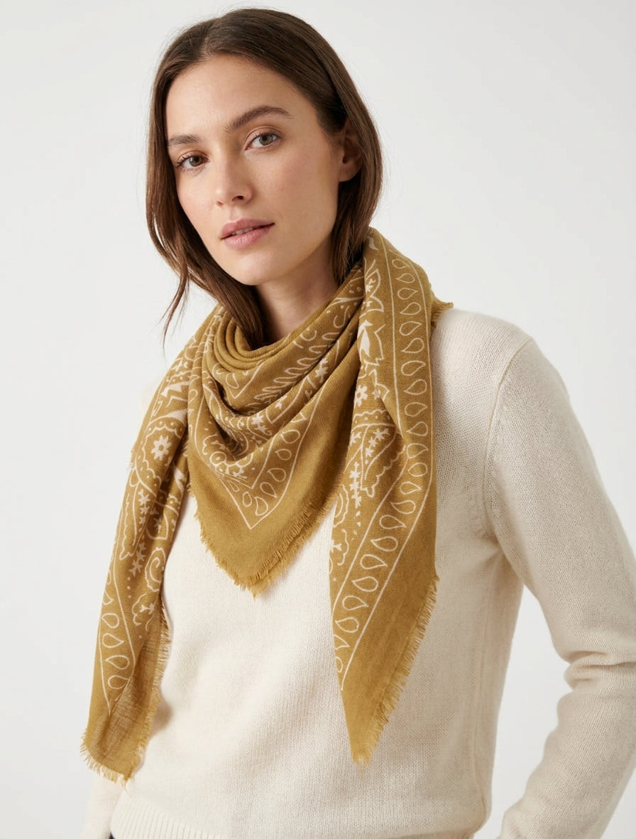 Paisley sjaal met rafelige randen - Mosterdgeel