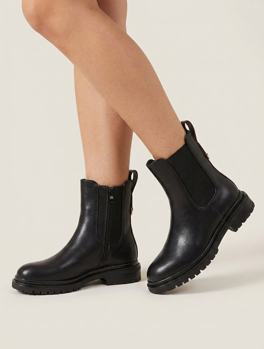 Chelsea boots met gestileerde hielversteviging - Zwart/bruin