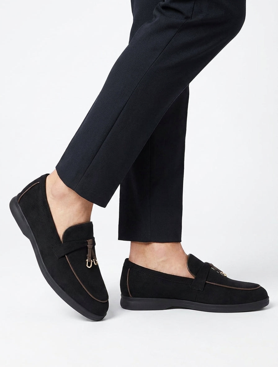 Suède loafers met decoratieve gesp - Zwart
