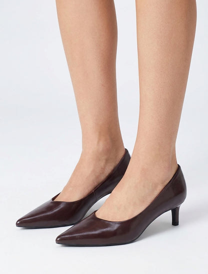 Pumps van imitatieleer met spitse neuzen - Wijnrood