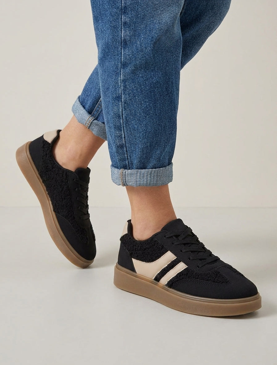 Sneakers met inzetstukken in bouclé-effect - Zwart
