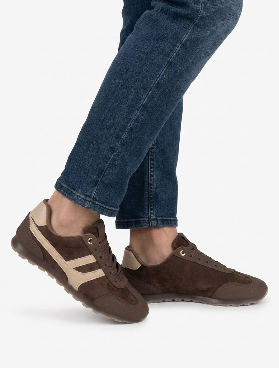 Effen sneakers van suèdine - Bruin