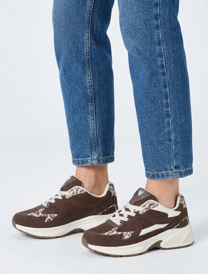 Suède sneakers met luipaard inzetstuk - Chocolade