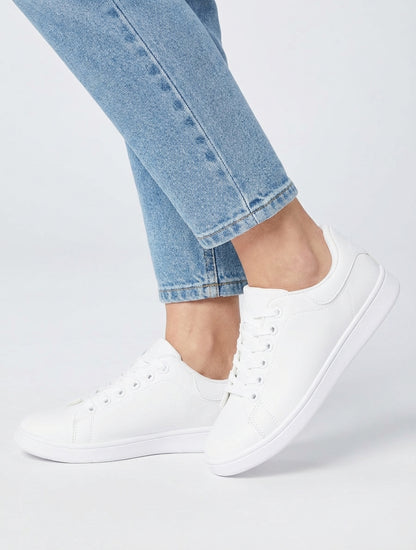 Klassieke sneakers van imitatieleer - Wit