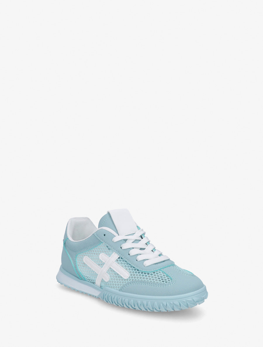 Sneakers met strepen en wafelstof. - Lichtblauw