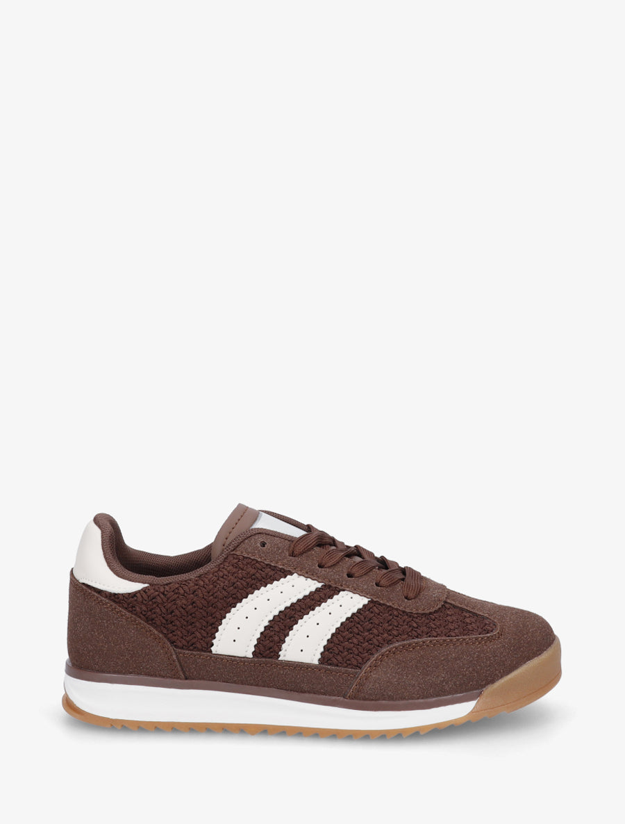 Platte sneakers met strepen en contrasterende hielkap. - Bruin