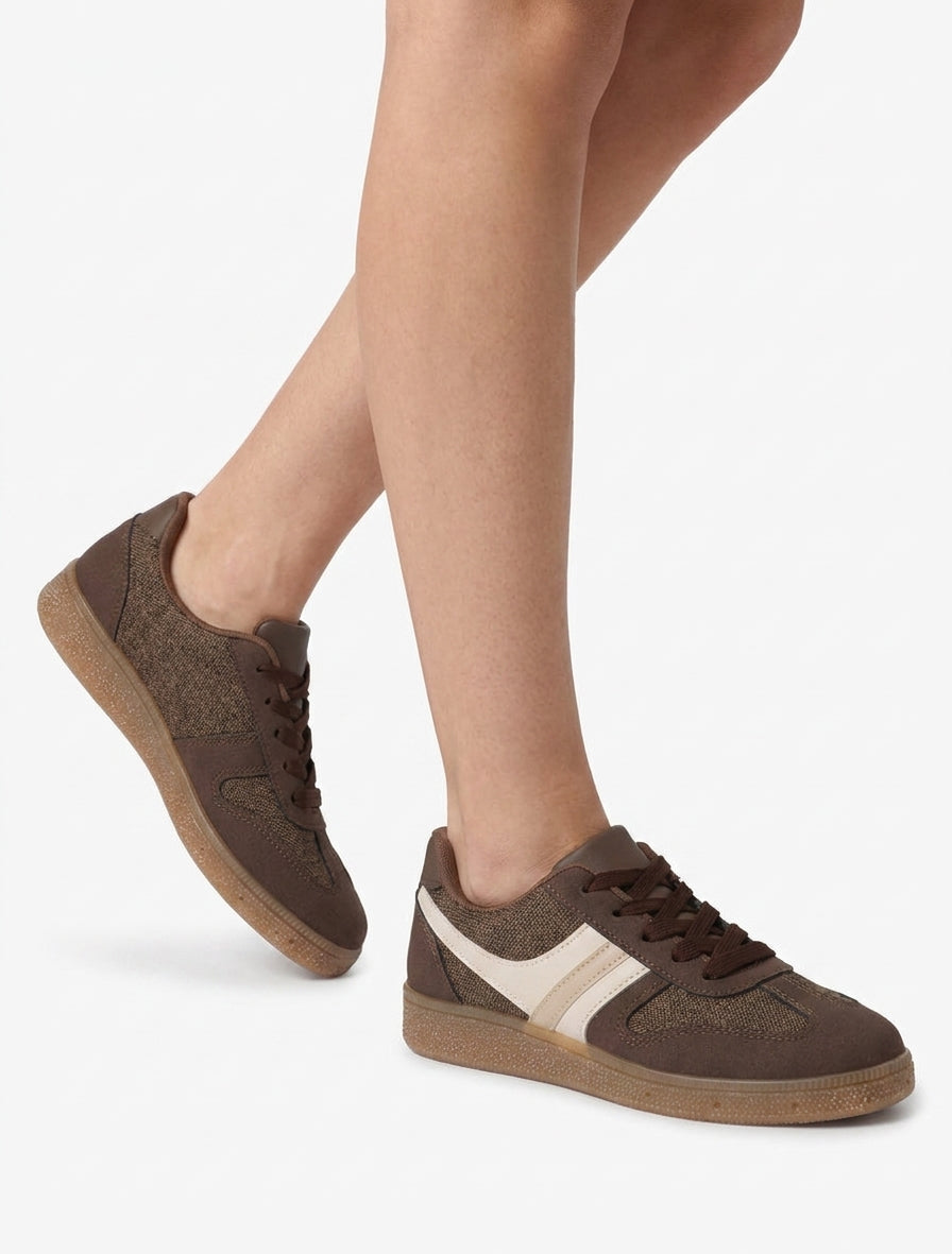 Sneakers met inzetstukken van stof met tweed-effect - Bruin